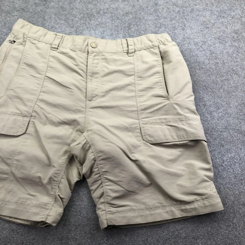 The North Face Shorts Mens Large Beige Cargo Nylon 10 Inseam Quick Dry Outdoor